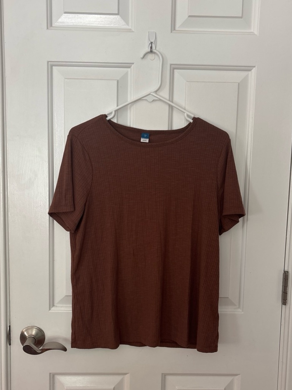 Old Navy Women's Long-Sleeve Ribbed Tee - Brown